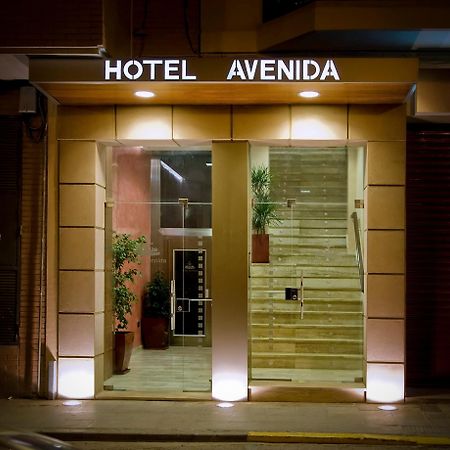 Hotel Avenida Requena Luaran gambar