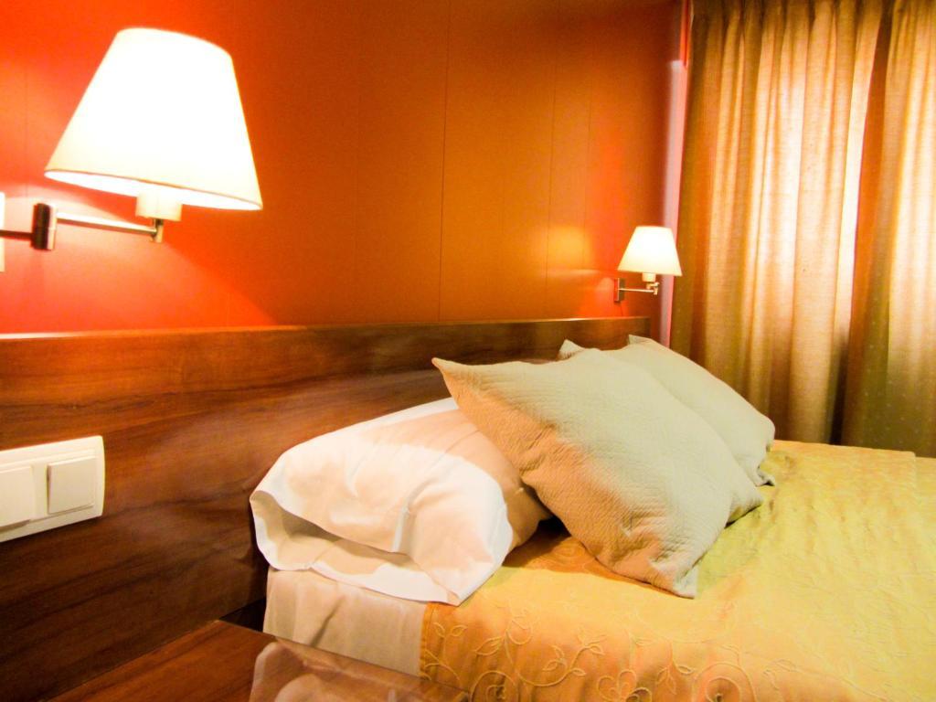 Hotel Avenida Requena Bilik gambar