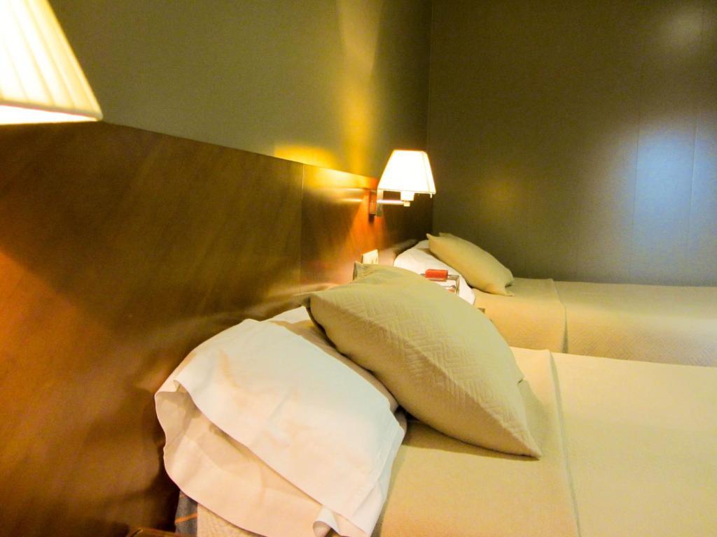 Hotel Avenida Requena Bilik gambar